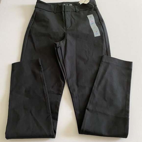 Old Navy Pants - Old Navy Women's High-Waisted Pixie Ankle Pants. Black. Size 2 Tall